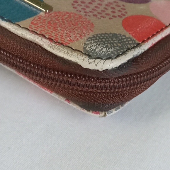 Relic Colorful Faux Leather Wallet Wristlet - Picture 7 of 10